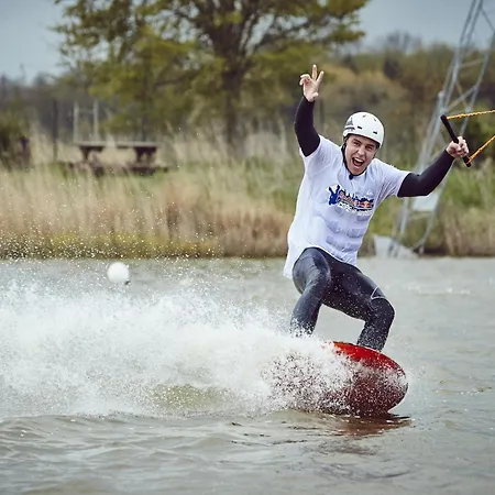 Apartmán Im Freizeitpark Weissenhaeuser *