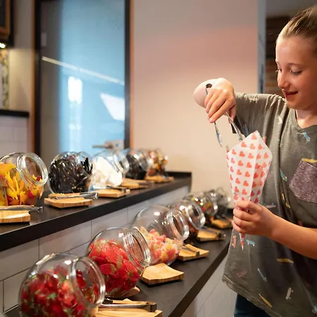 Im Freizeitpark Weissenhaeuser Apartmán *